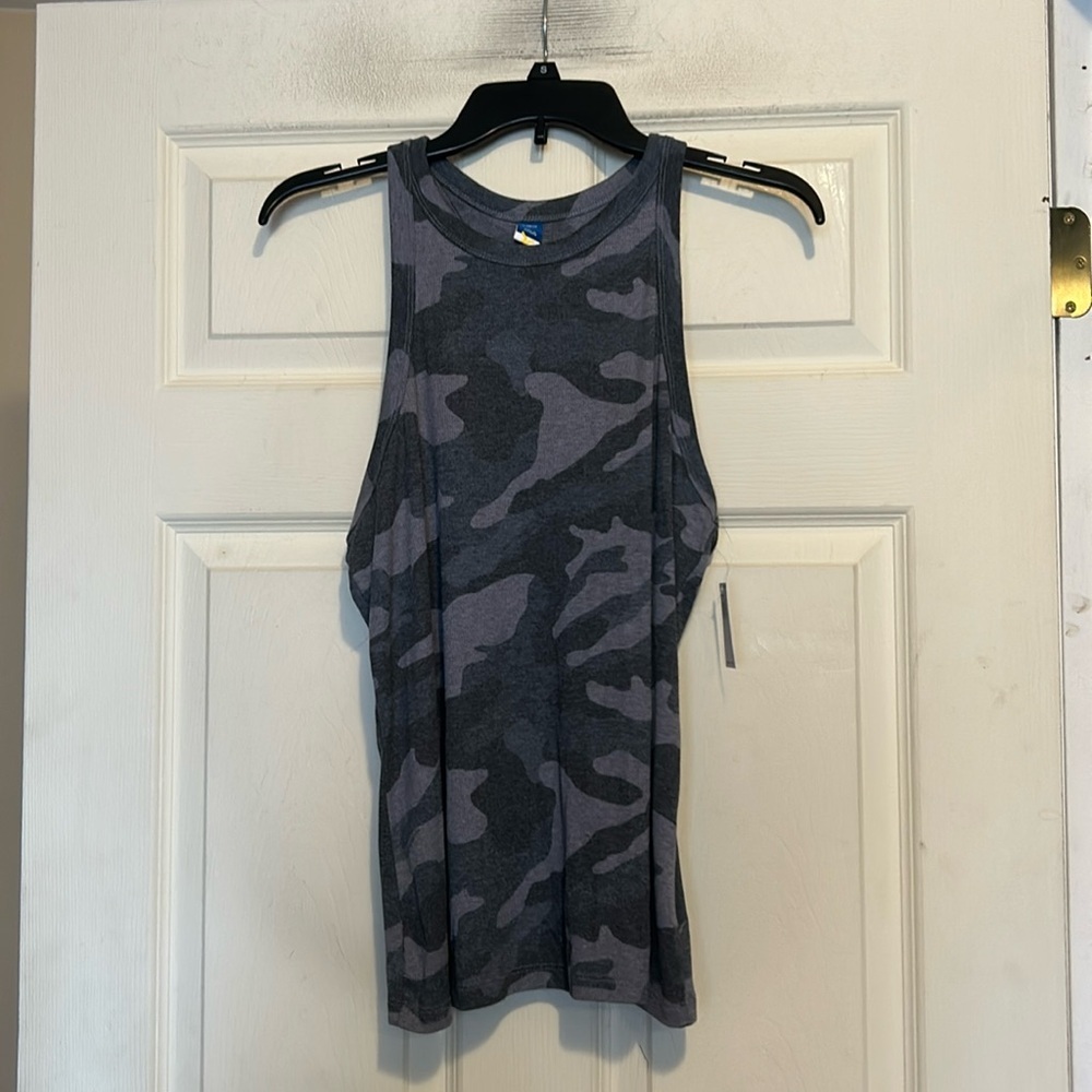 Old Navy Gray Camouflage Tank Top Size Large